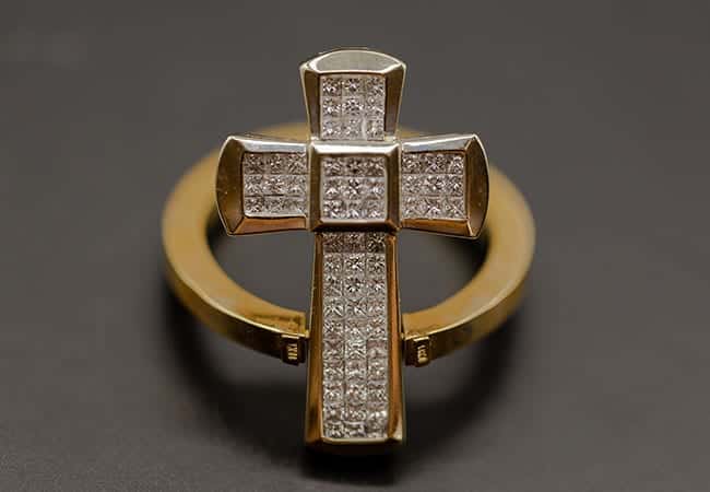Compro Oro, Argento, Orologi di Lusso, Monete a Milano - Ambrosiano Srl